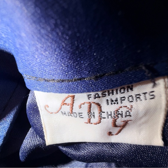 ADY vintage Beaded Evening Bag | Navy Blue | Chain Strap - Picture 6 of 6